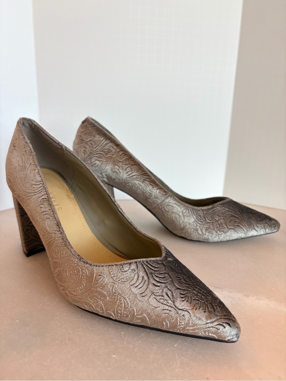 Marc Fisher Metallic Pewter Velvet Pointed Toe Block Heels 8